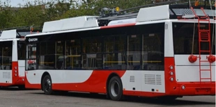 У Луцьку – скандал в тролейбусі: щодо контролерки розпочали розслідування (відео)