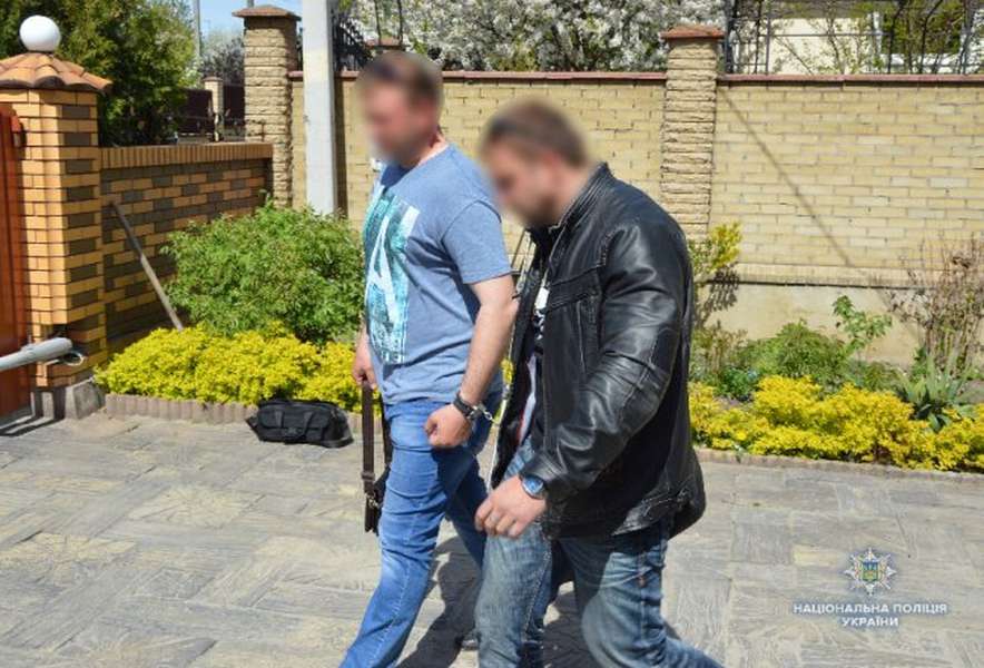 Троє киян і лучанин: поліція затримала викрадачів людини (фото)