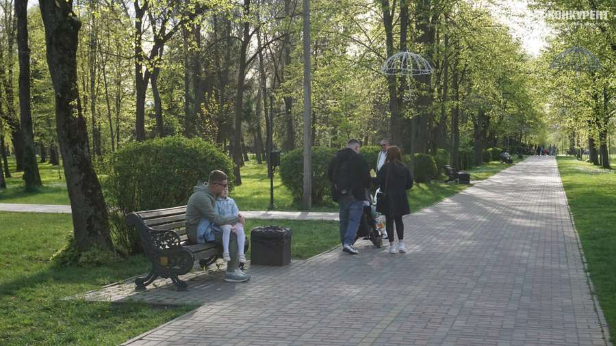 Як минули вихідні у центральному парку Луцька (фото)