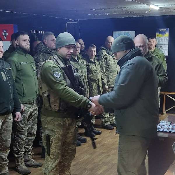 Головнокомандувач ЗСУ відзначив волинських бійців (фото)