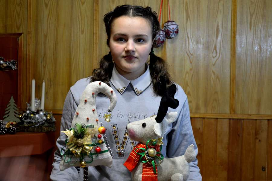 Анастасія Островська та її новорічна іграшка