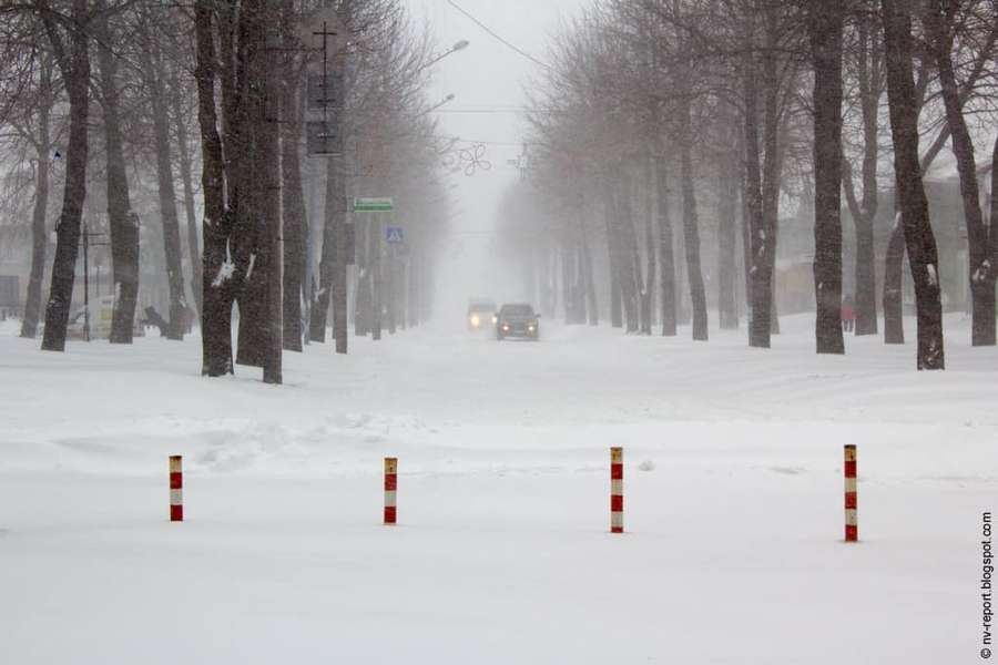 Як замело Нововолинськ: снігові замети в людський ріст (фото)