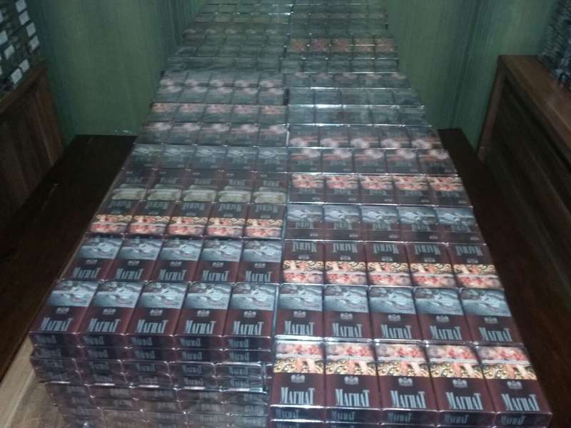 На Волині знайшли 16 ящиків контрабандних сигарет (фото)