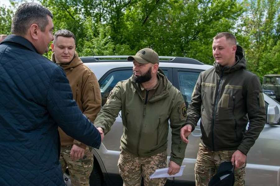 Працівники Волиньради зібрали гроші на авто для бійців «Сталевого кордону» (фото)