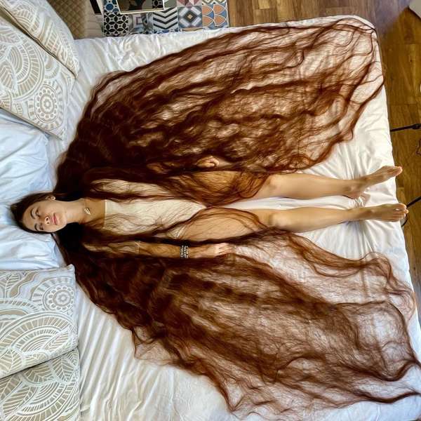 Українка встановила рекорд із найдовшого волосся на планеті (фото)