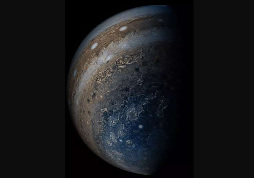 Юпітер, сфотографований космічним зондом 