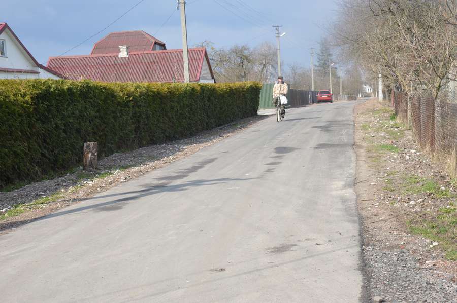 відремонтована дорога вулиці Зелена, село Зимне