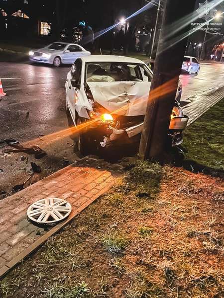Водійка була п'яна: деталі вечірньої аварії на Молоді в Луцьку