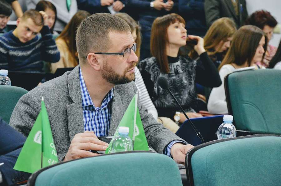 Олександр Кравченко хоче, щоб в мікрорайоні Дубнівської впорядкували рух маршруток