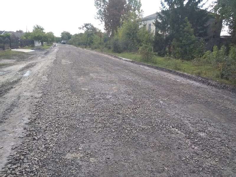 У волинському селі почали ремонт дороги за гроші від програми (фото) 