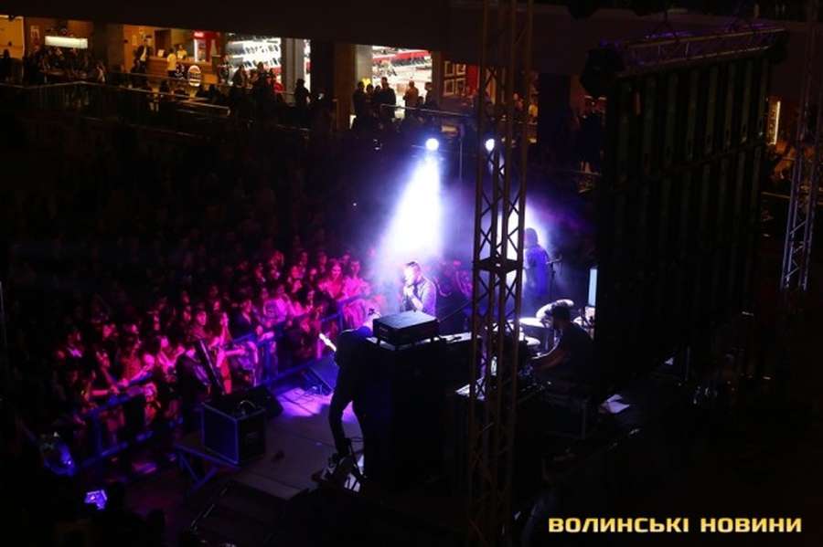 У луцькому «ПортCity» відгримів концерт гурту «Без обмежень» (фото)