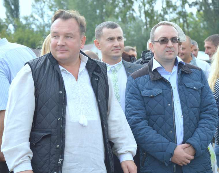 Керівник ГК «Вілія» Євген Дудка (зліва) з  виконавчим директором ТзОВ «Волинь-зерно-продукт» Сергієм Супрунюком