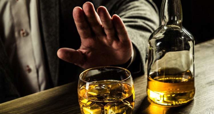 Магазин волинського депутата звинуватили у порушенні правил торгівлі алкоголем