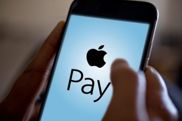Найближчим часом в Україні запустять Apple Pay
