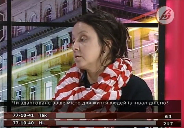 Художниця на візку розповіла, чи важко влаштуватися на роботу у Луцьку (відео)