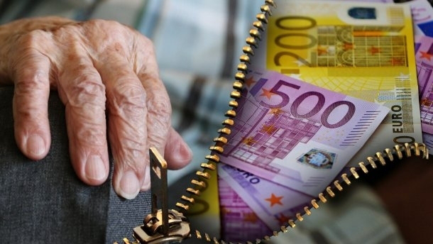 В Україні набув чинності закон про пенсійну реформу