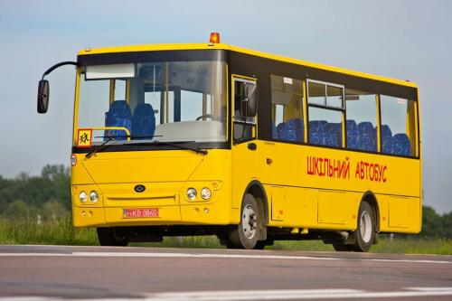 Луцькі автобуси возитимуть школярів Львівської та Херсонської областей