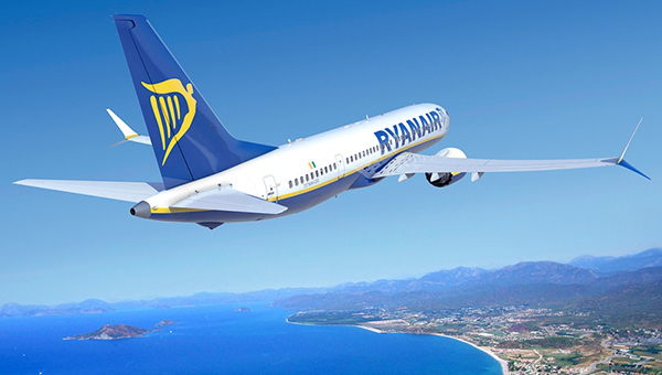 Ryanair почав повертати пасажирам гроші за квитки,  – ЗМІ 