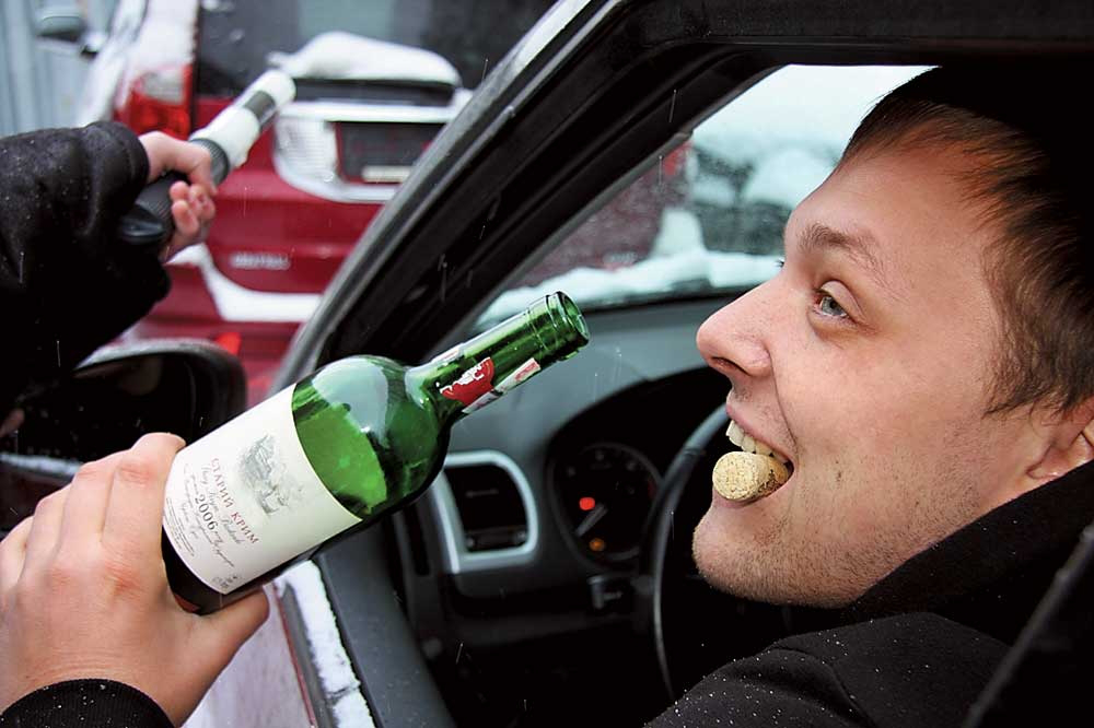 Поліція  закликає водіїв не «напиватися»