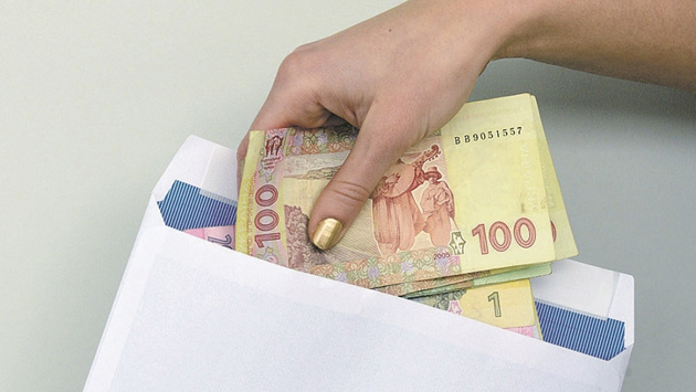 В Україні штрафуватимуть за зарплату «в конвертах» 