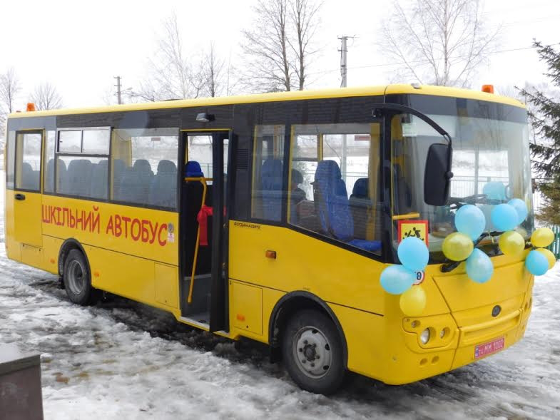 Ще декілька районів Волині отримали шкільні автобуси 