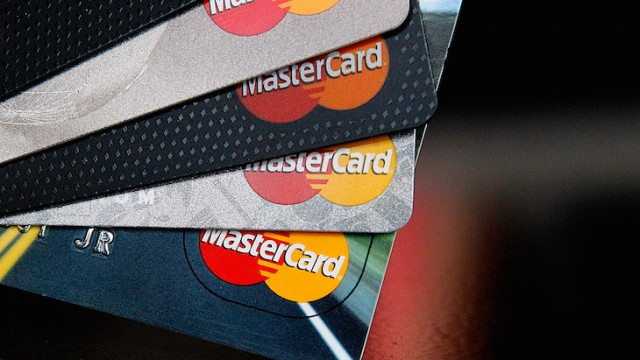 Mastercard запустила онлайн-сервіс грошових переказів в Україні 