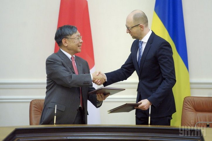 Японія надасть Україні 300 млн доларів кредиту