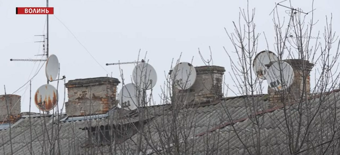 Українські телеканали закодують. Що робити власникам супутникових антен? (відео)