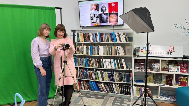 Переселенка з Краматорська навчає дітей у Луцьку мистецтву фотографії (фото, відео)