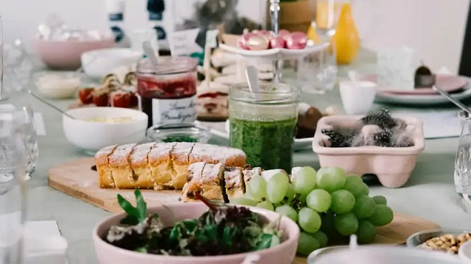 Якщо «Олів'є» та «Шуба»  набридли: підбірка найкращих салатів на Великдень