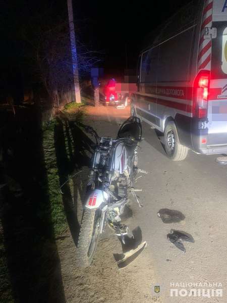 У Луцькому районі 17-річний мотоцикліст протаранив стовп і потрапив до реанімації (фото)