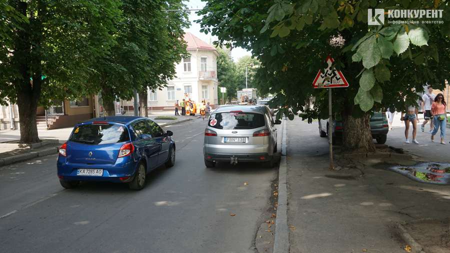 У центрі Луцька – затори: вулиця Коперника перекрита (фото)