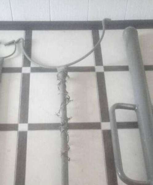 Кувалди, ломи, шипи: у  в'язницях на Полтавщині вилучили засоби для катувань (фото) 