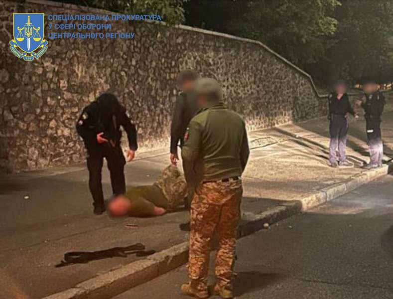 У Києві п'яний військовий розстріляв з автомата двох своїх товаришів