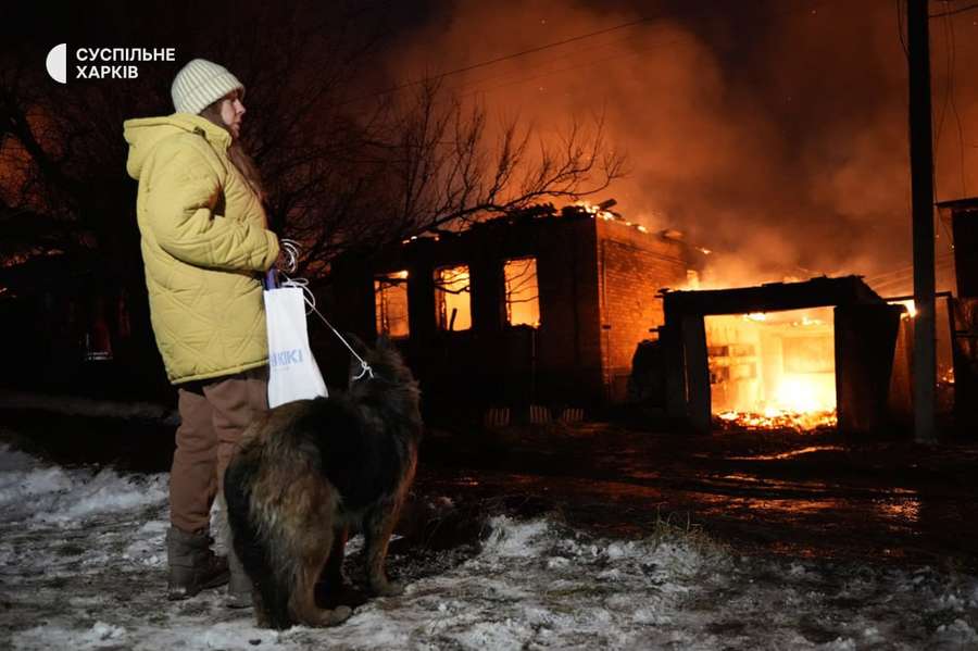 У Харкові «шахеди» влучили в АЗС: горять 14 приватних будинків, є жертви (фото)