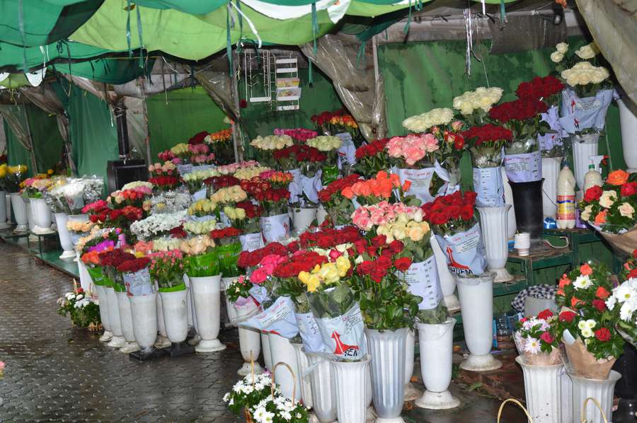 Продавці квітів відстоюють своє право здійснювати торгівлю в центрі Луцька