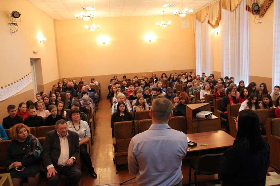 Волинський ліцей перетворять на «демократичну школу» (фото)
