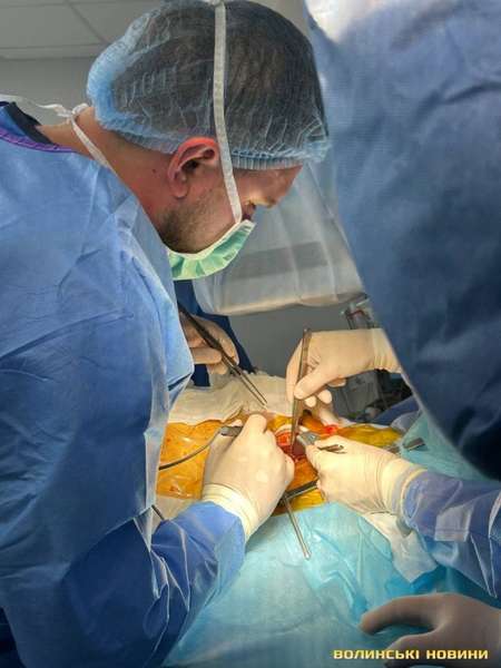 На Волині вперше провели операцію на серці без розрізу (фото 18+)