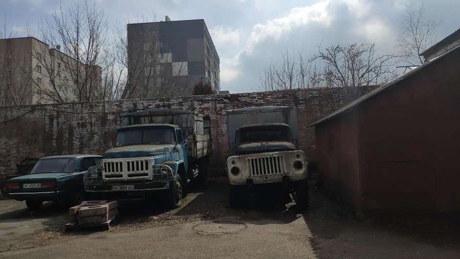 Зруйновані теплиці і покинуті автівки: як врятувати «Парки та сквери Луцька» (фото)