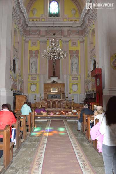 Луцькі римо-католики освятили великодні кошики (фото)