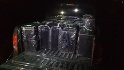 На Волині затримали джип з 20 ящиками контрабандних сигарет (фото, відео)