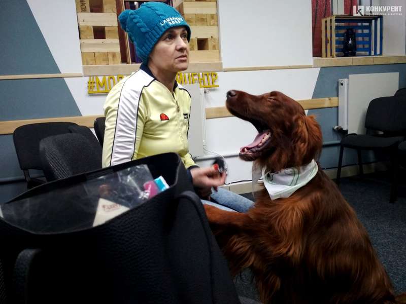 Лікування собаками: у Луцьку дали старт для каністерапії (фото)