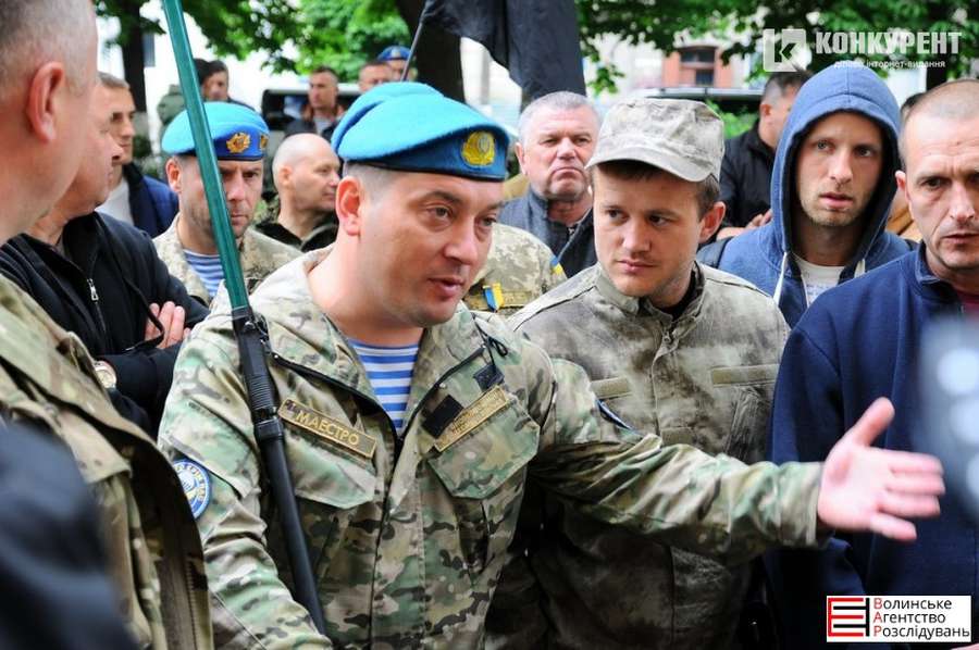 У Луцьку – пікет військової прокуратури (фото)
