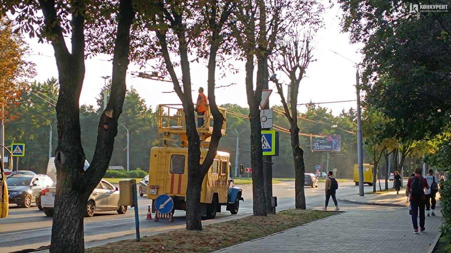 Через ремонт лінії на луцькому проспекті – транспортний колапс (фото)