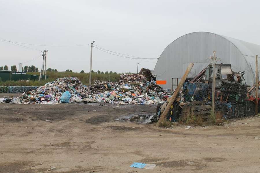 У Брищі запустили «сміттєвий експеримент» (фото) 