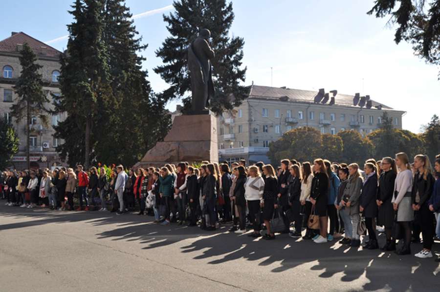 У СНУ відкрили меморільну дошку студентам, які загинули в АТО (фото) 
