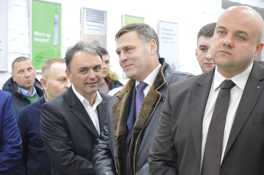 Народний депутат Ігор Лапін (ліворуч) та  керівник Головного управління Національної поліції у Волинській області Петро Шпига