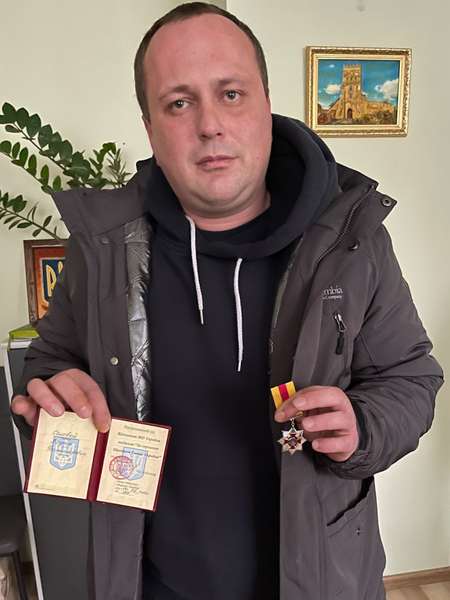 Волинський медик отримав медаль «За сприяння Збройним силам України» (фото)