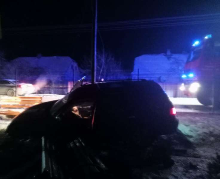 На Волині внаслідок ДТП могло загорітись авто – викликали рятувальників (фото)