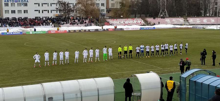 З глядачами: у Луцьку розпочався перший післякарантинний футбольний матч (фото)